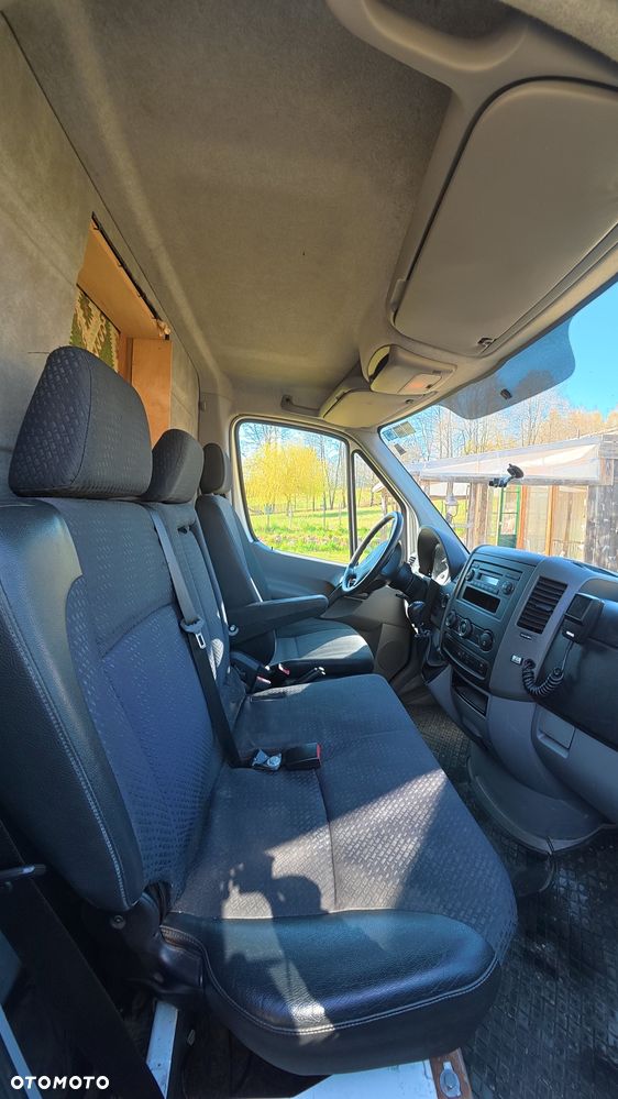 Mercedes-Benz Sprinter - 19