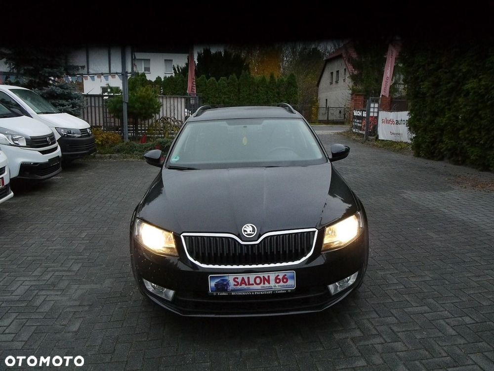 Skoda Octavia 1.6 TDI Family DSG - 7