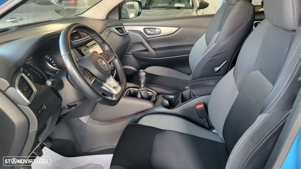 Nissan Qashqai 1.5 dCi N-Connecta J18 - 13