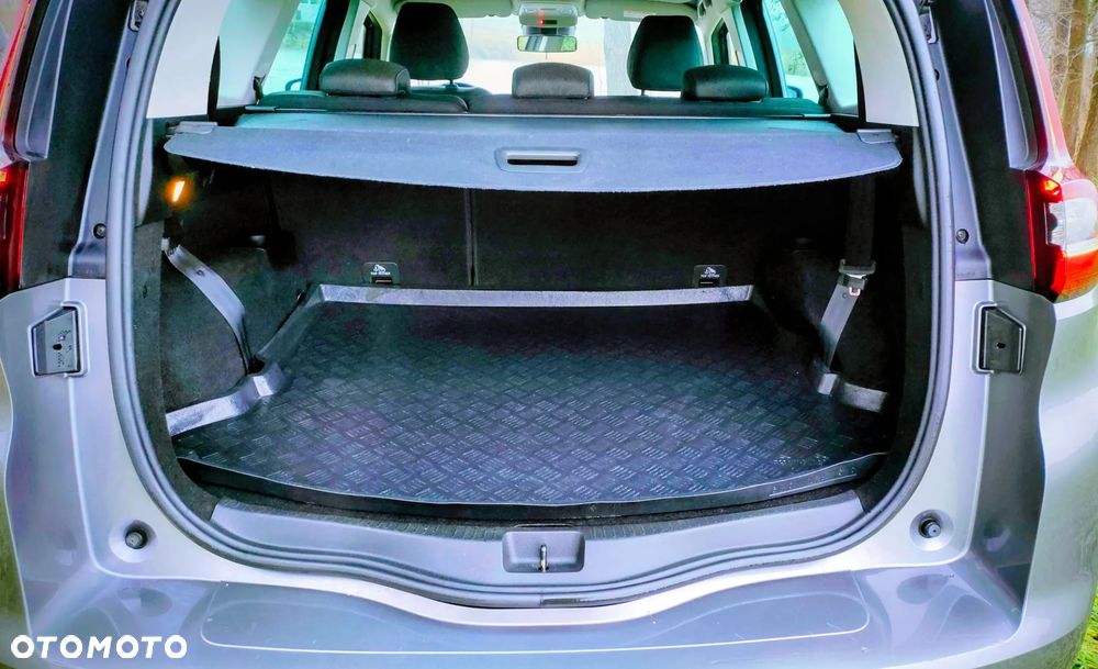Renault Scenic - 24