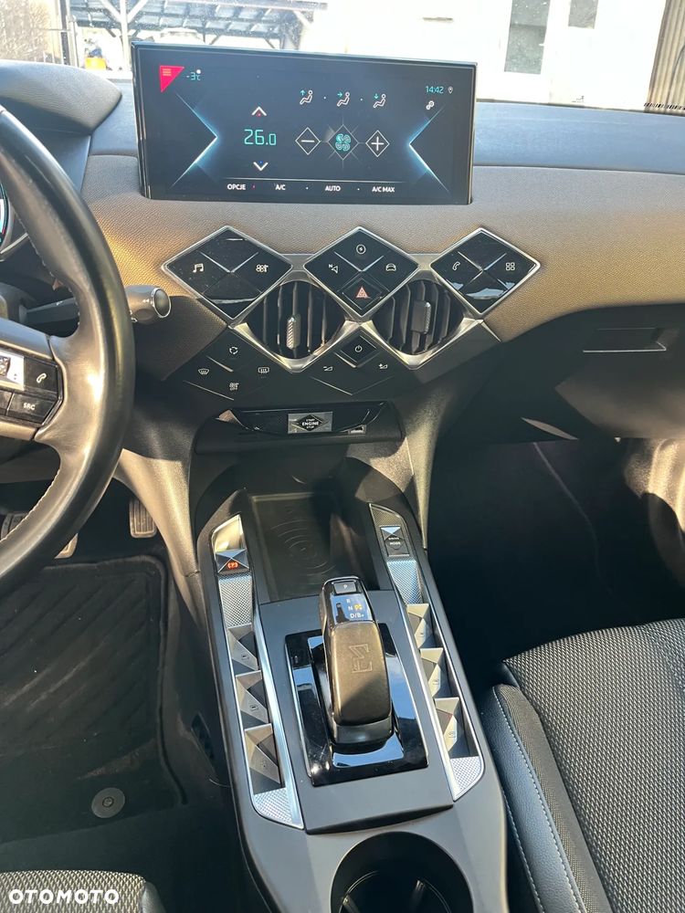 DS Automobiles DS 3 Crossback Performance Line + - 11