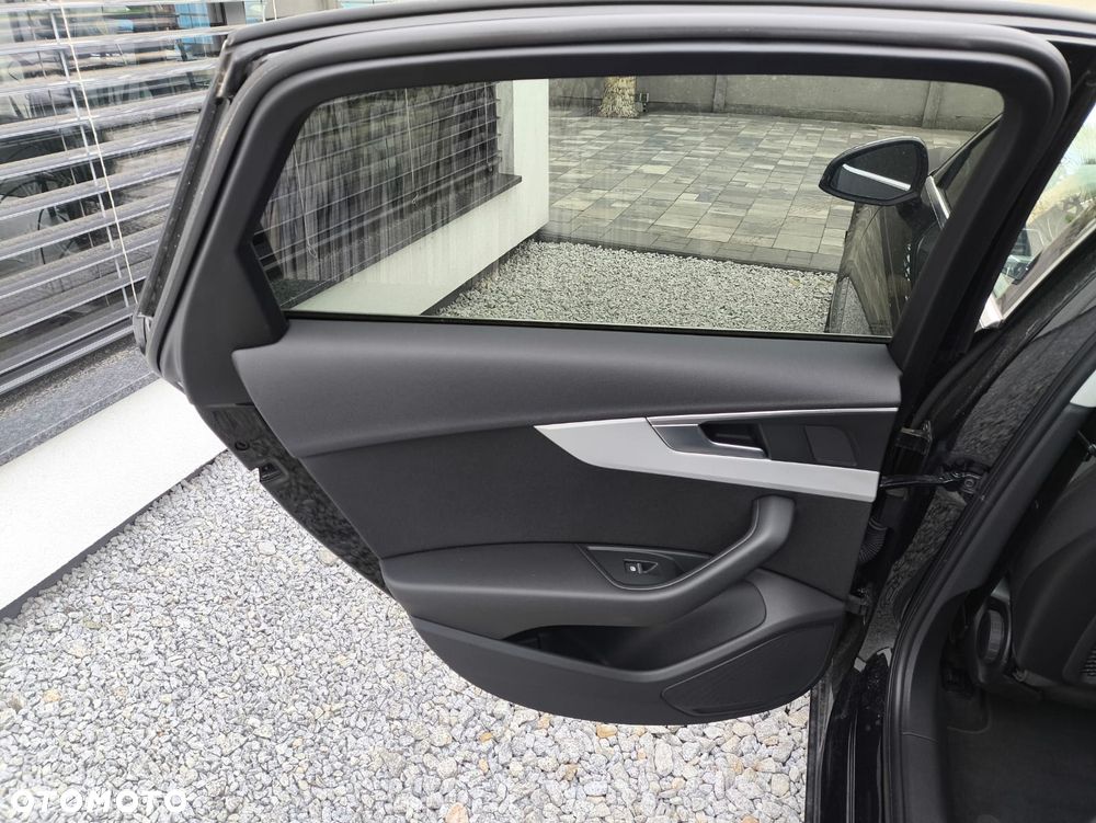 Audi A4 Limousine 35 TDI S tronic design - 19
