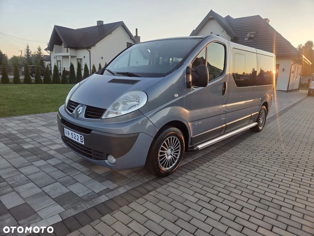 Renault TRAFIC LONG KLIMA TEMPOMAT ORYGINAŁ DUBEL KABINA ZADBANY FULL OPCJA DOPOSAŻONY - 2
