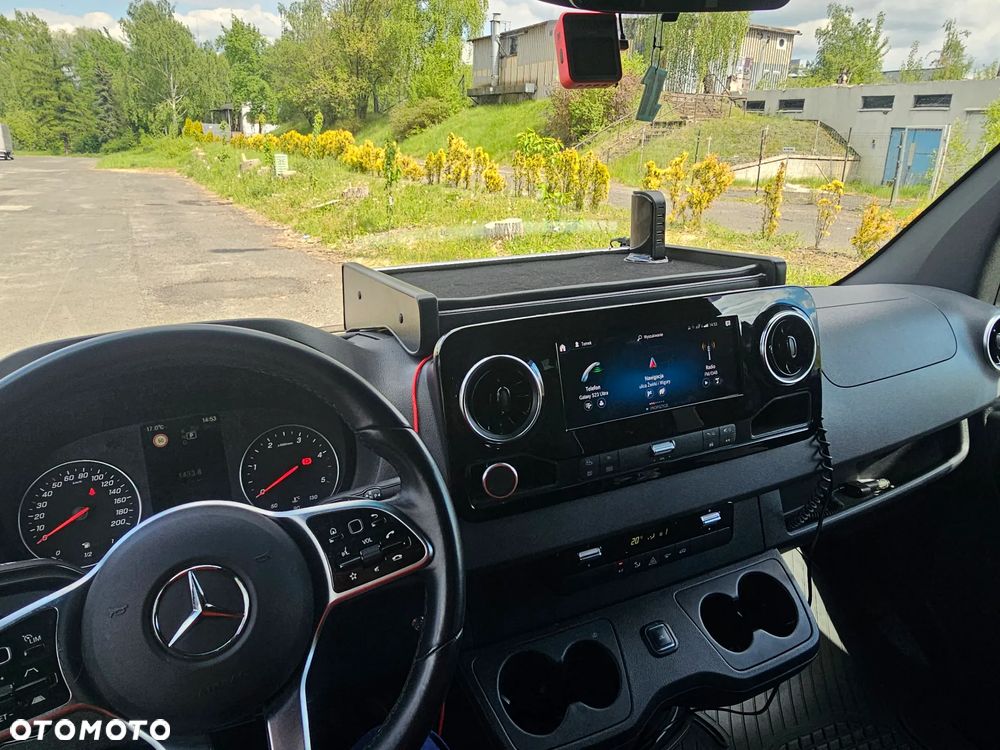 Mercedes-Benz SPRINTER - 26