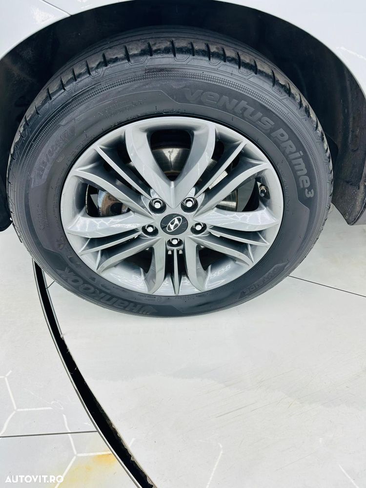 Hyundai ix35 2.0 CRDI 2WD Style - 10