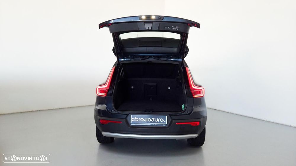 Volvo XC 40 1.5 T2 Plus Dark Auto - 25