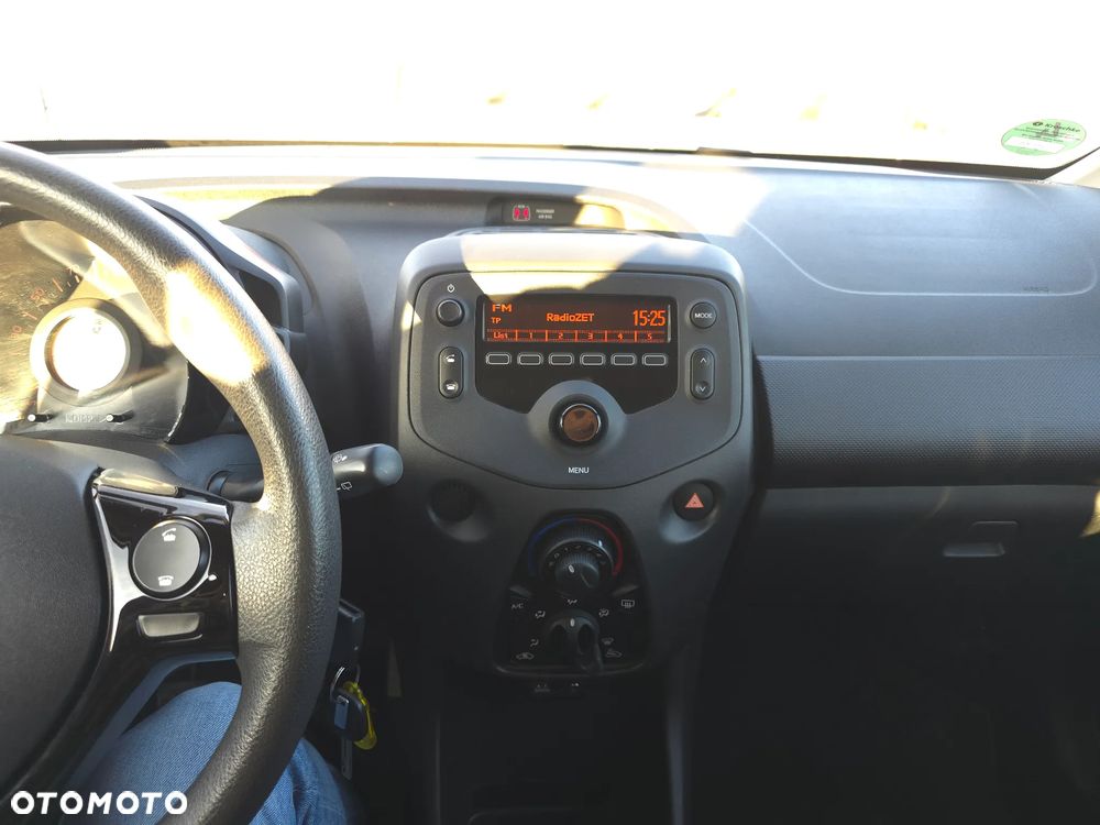 Toyota Aygo x-cite - 25