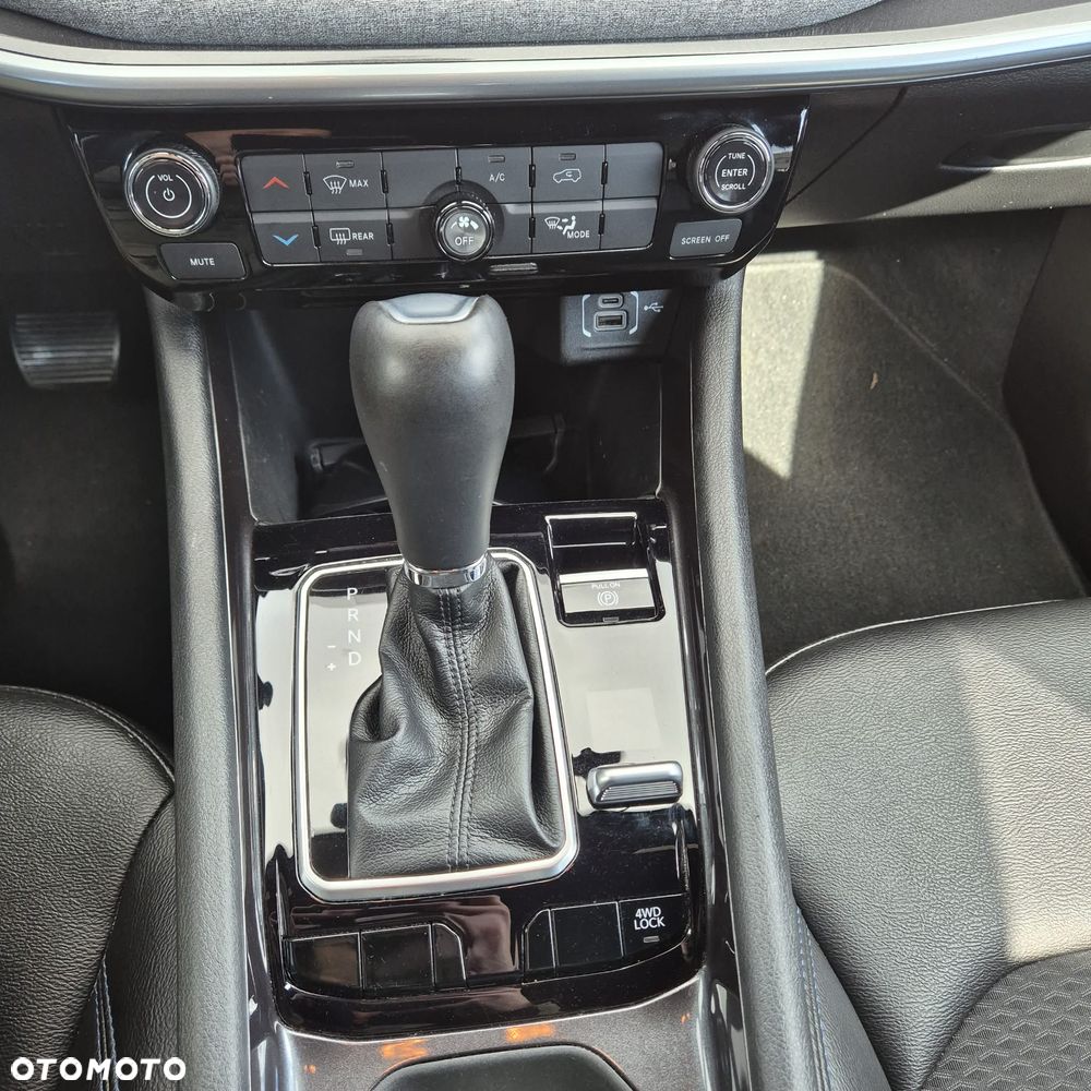 Jeep Compass - 19
