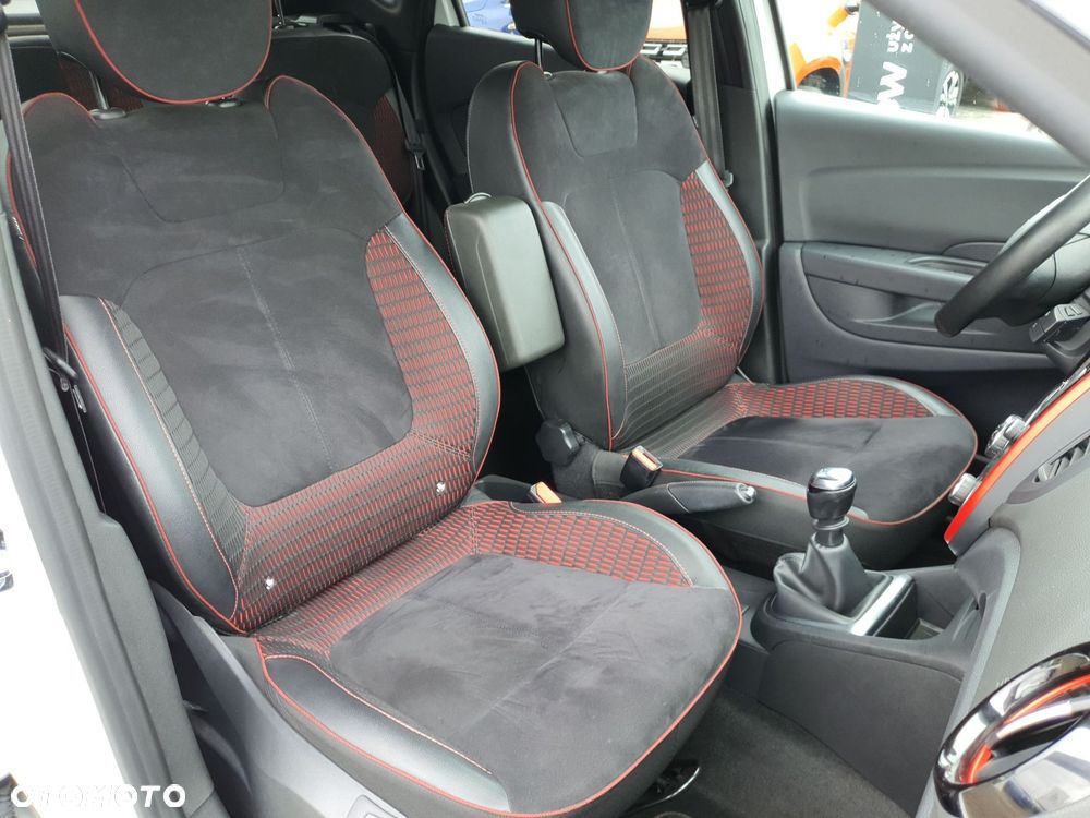 Renault Captur - 25
