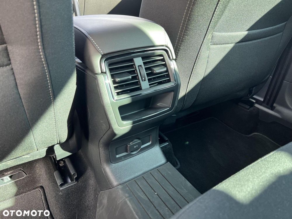 Skoda Karoq 1.5 TSI ACT Sportline DSG - 32