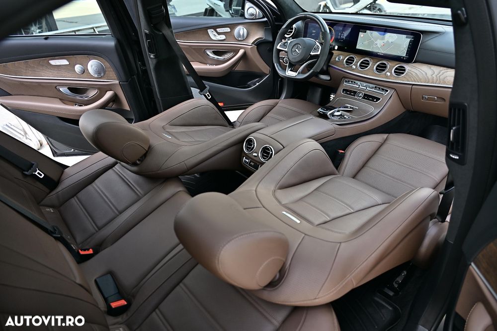 Mercedes-Benz E - 13