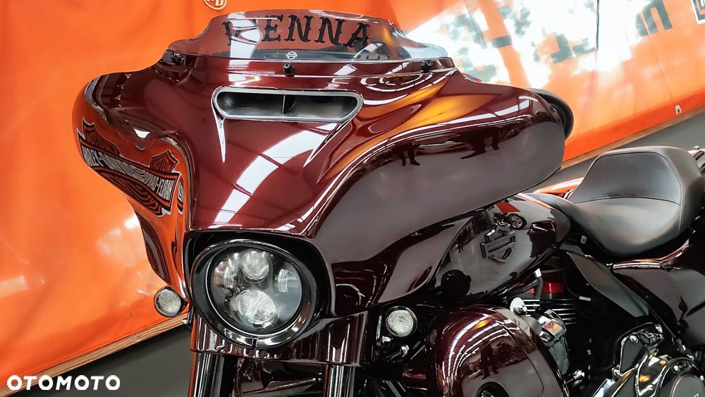 Harley-Davidson CVO Street Glide - 23
