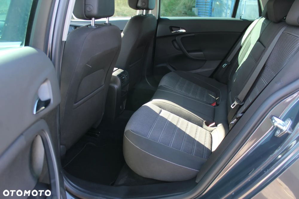Opel Insignia - 23