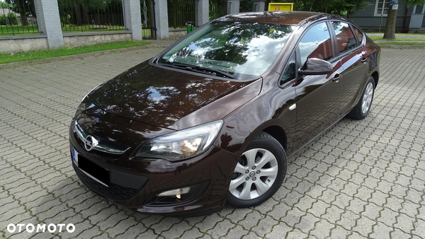 Opel Astra IV 1.4 T Business