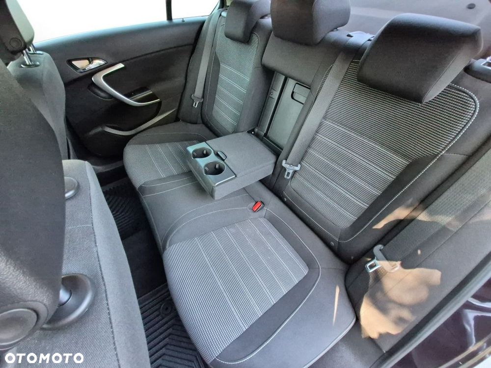 Opel Insignia - 19