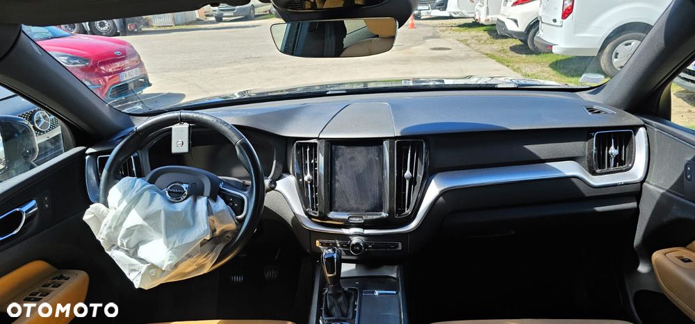Volvo XC 60 D4 Momentum - 10
