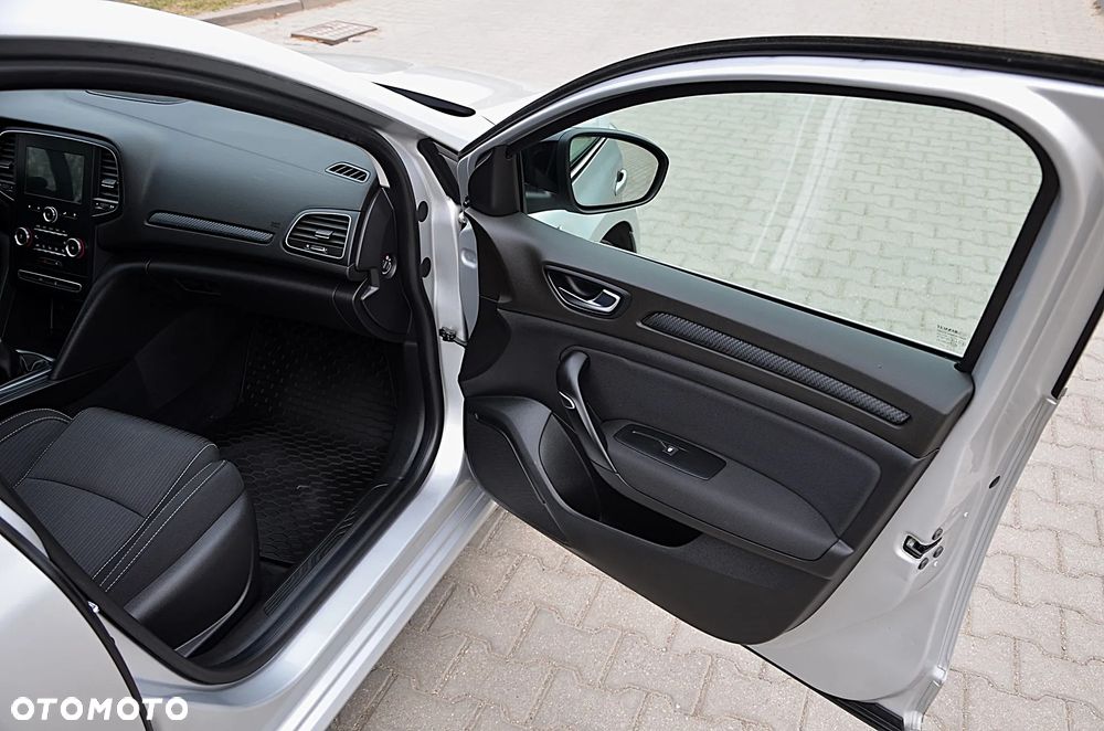 Renault Megane 1.2 Energy TCe Limited - 30