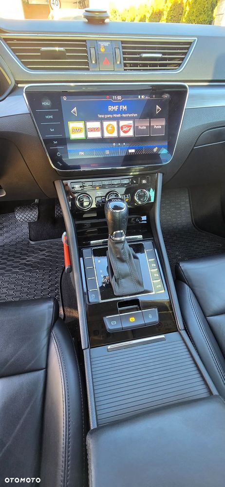 Skoda Superb 2.0 TDI DSG Ambition - 14