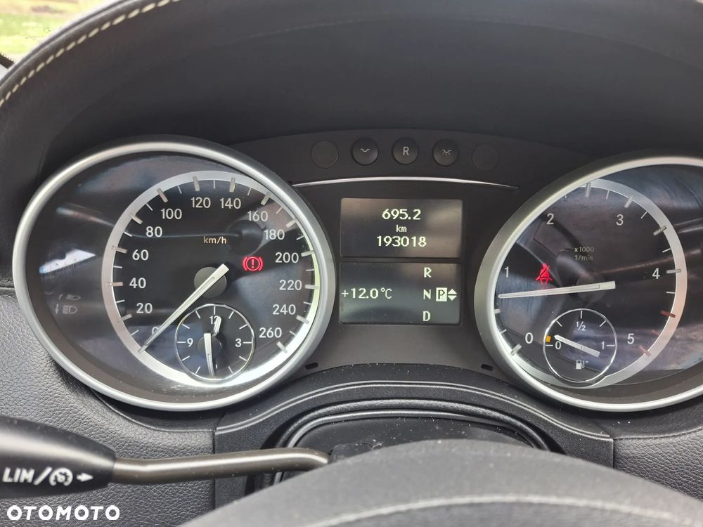 Mercedes-Benz ML - 24