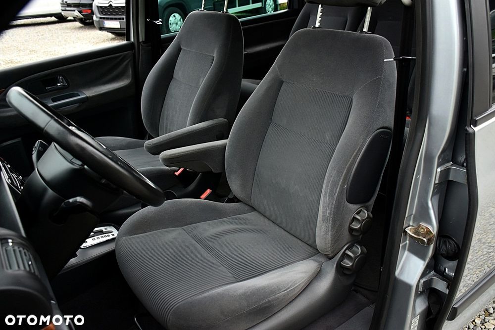 Ford Galaxy TDI Ghia - 27