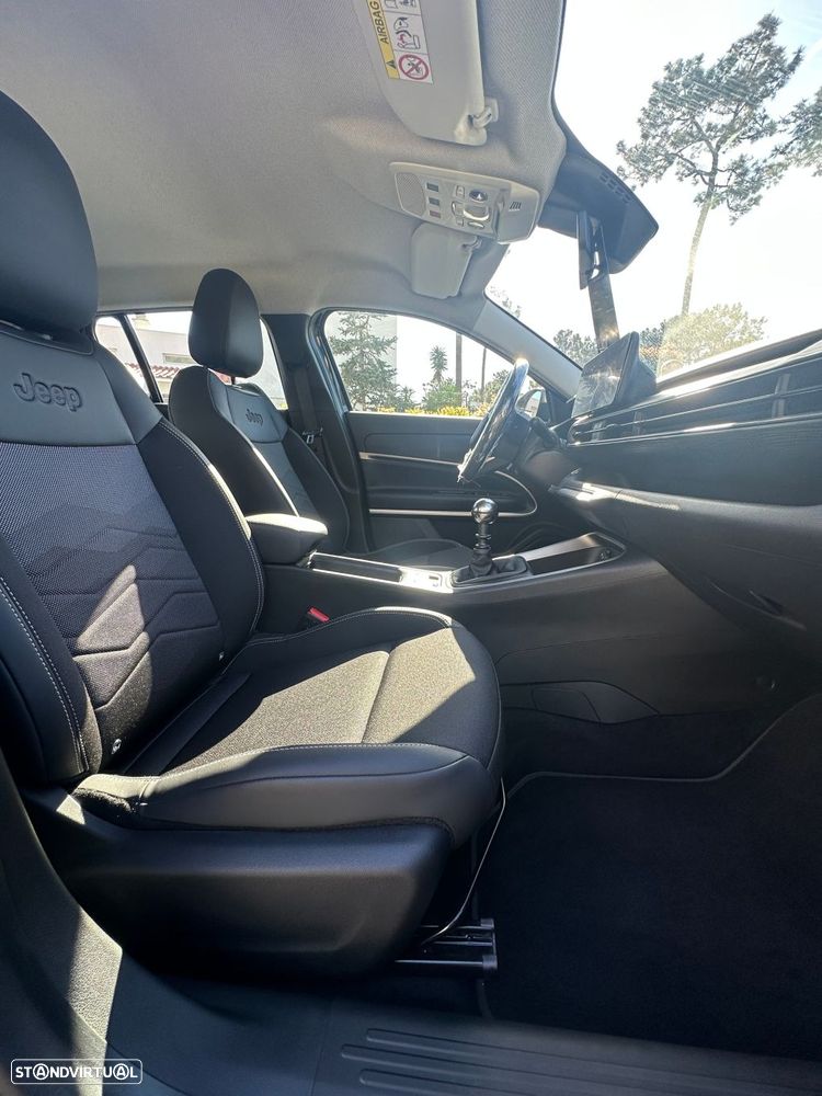 Jeep Avenger 1.2 GSE T3 Altitude - 16