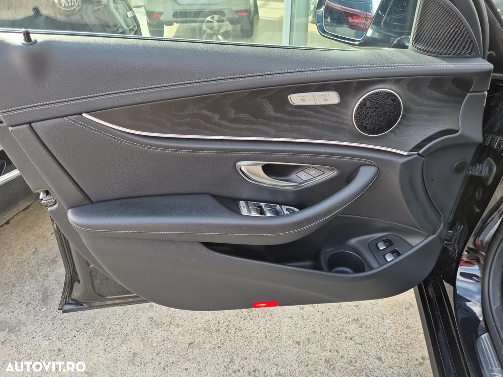 Mercedes-Benz E 300 - 9