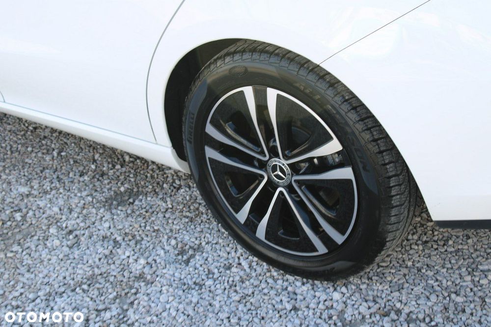 Mercedes-Benz CLA - 10