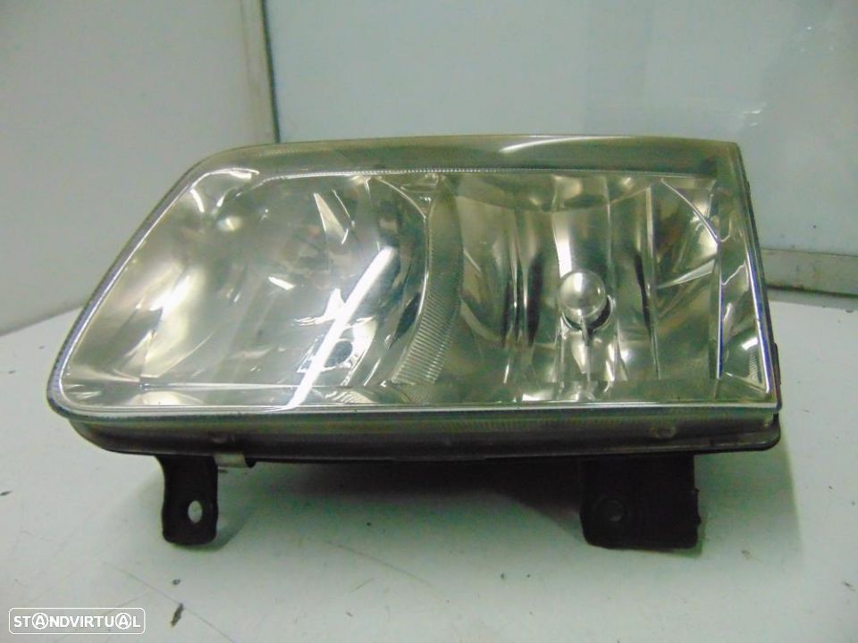 VW Polo 2000 a 2002 farol - 4