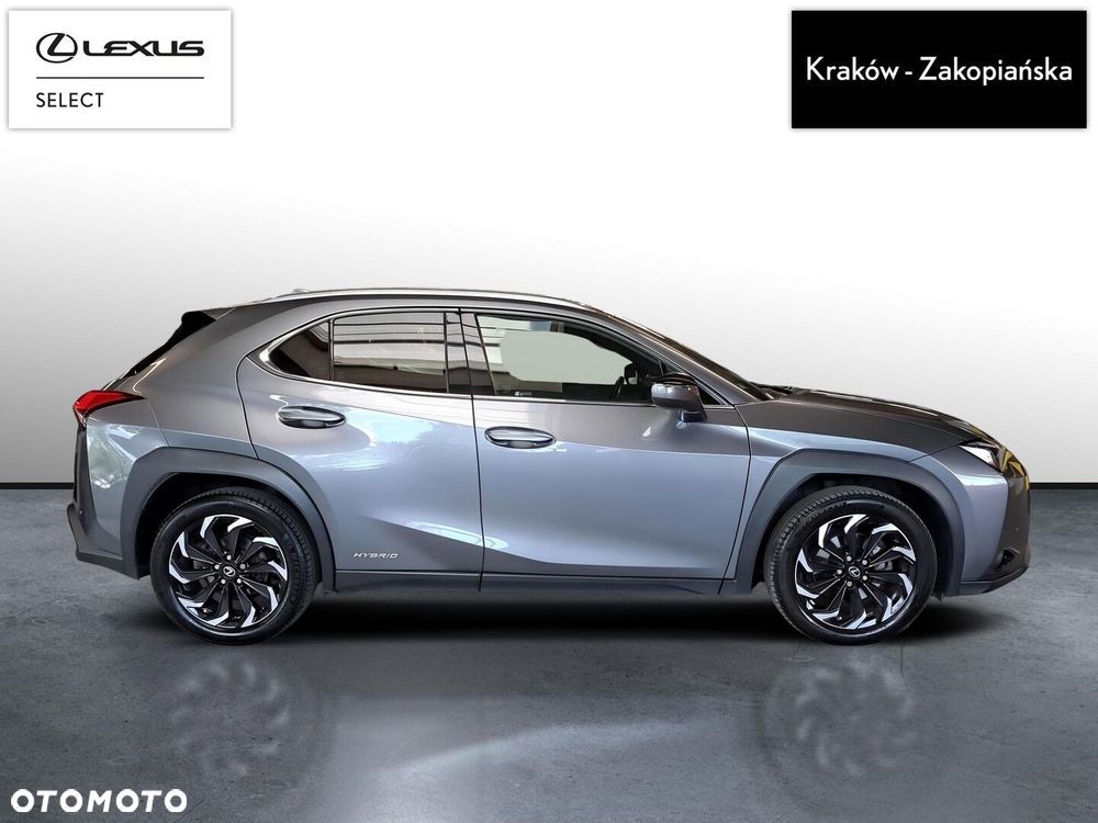 Lexus UX - 7