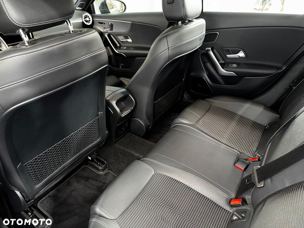 Mercedes-Benz Klasa A 180 Progressive 7G-DCT - 18