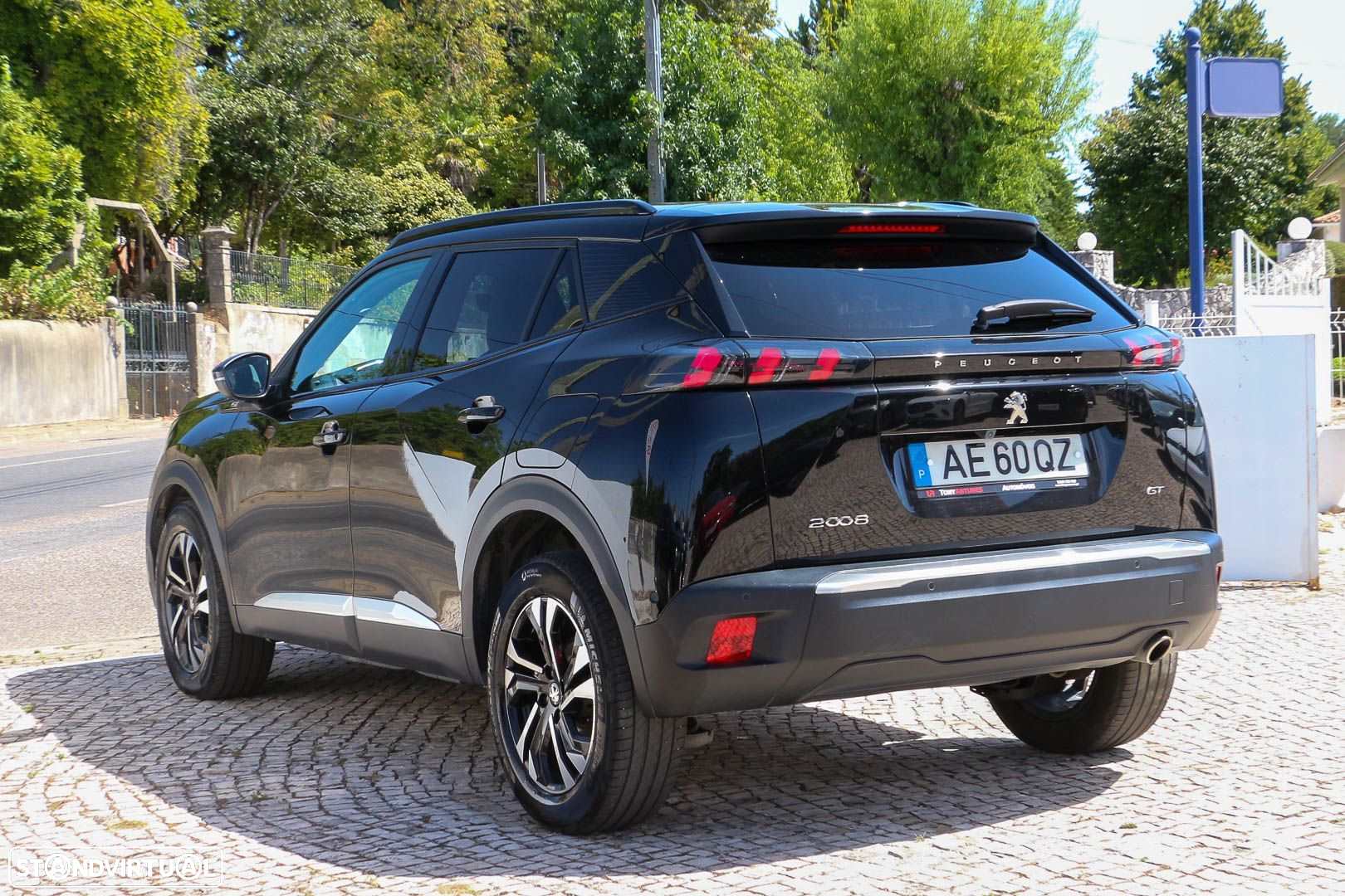 Peugeot 2008 1.5 BlueHDi GT - 11
