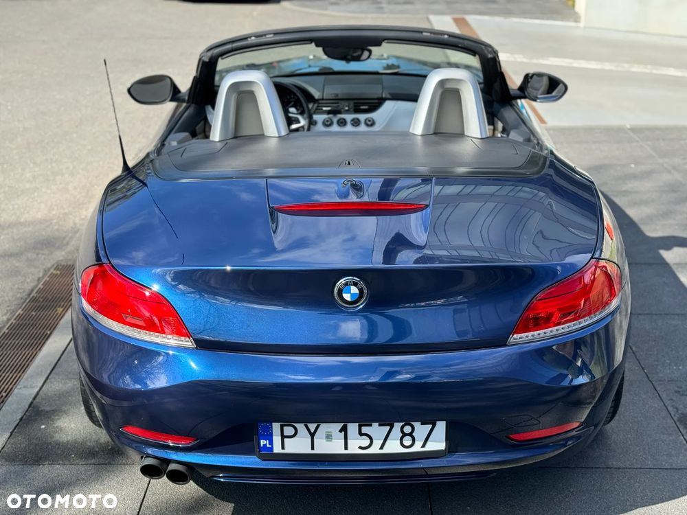 BMW Z4 sDrive30i - 12