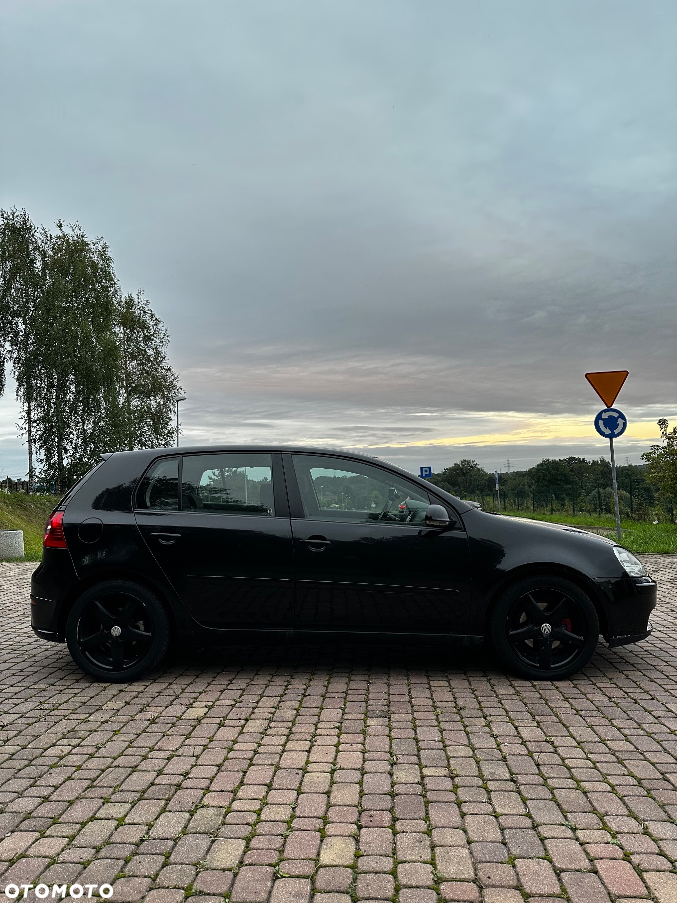 Volkswagen Golf V 1.9 TDI Sportline - 4