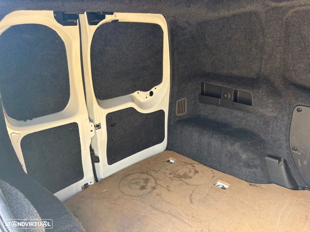 Fiat Fiorino 1.3 M-JET 95cv - AC - GPS - IVA DEDUTÍVEL - 6
