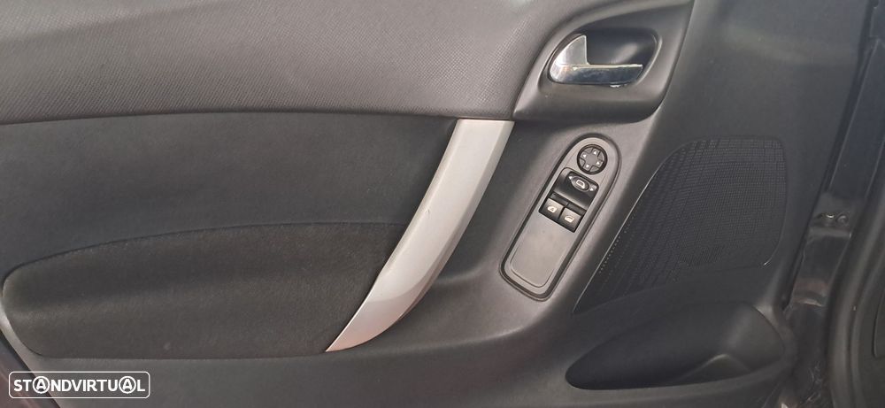 Citroën C3 1.4 Airdream Attraction - 4