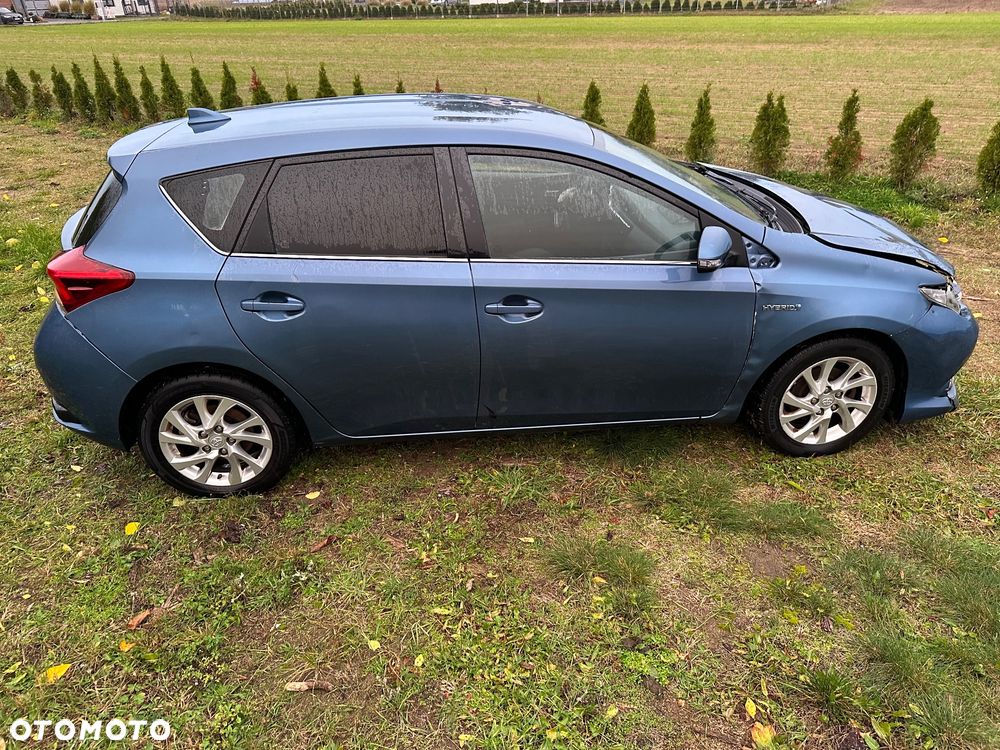 Toyota Auris 1.8 VVT-i Hybrid Automatik Design Edition - 28