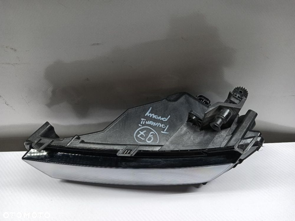 HALOGEN PRZECIWMGŁOWE PRAWY VW TOURAN II 5TA941662 - 3