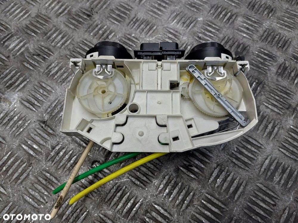 PANEL NAWIEWU SEAT LEON I TOLEDO II 1M0820045C - 3