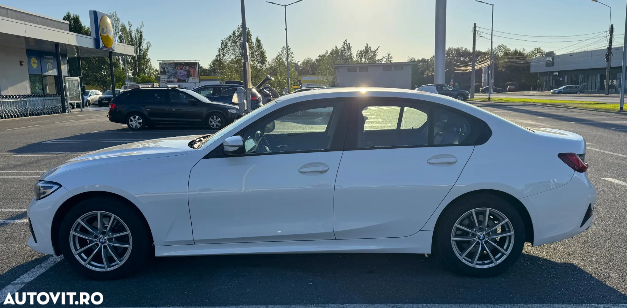 BMW Seria 3 320i xDrive AT - 3