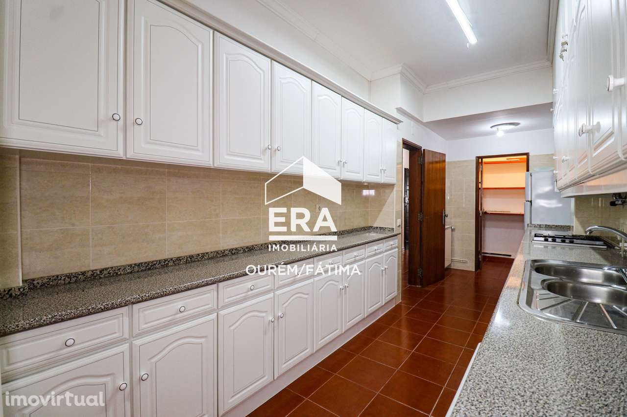 Apartamento T4 em Tomar - Grande imagem: 2/19