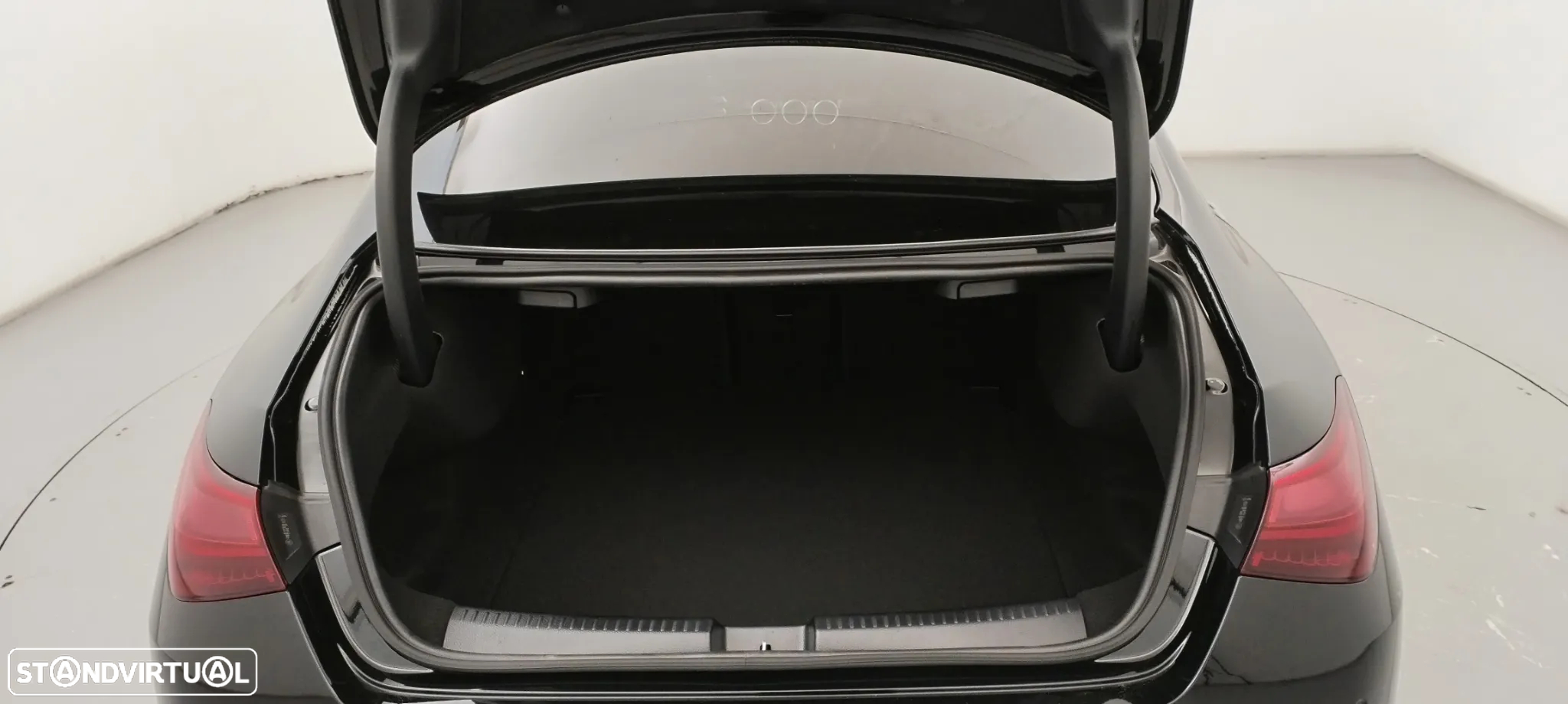 Mercedes-Benz CLA 200 d - 30