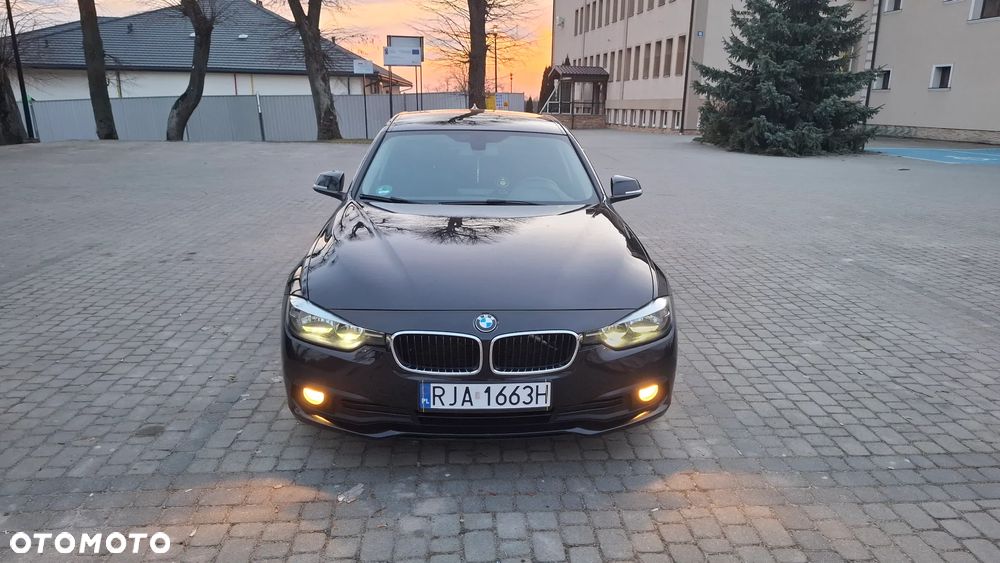 BMW Seria 3 - 10