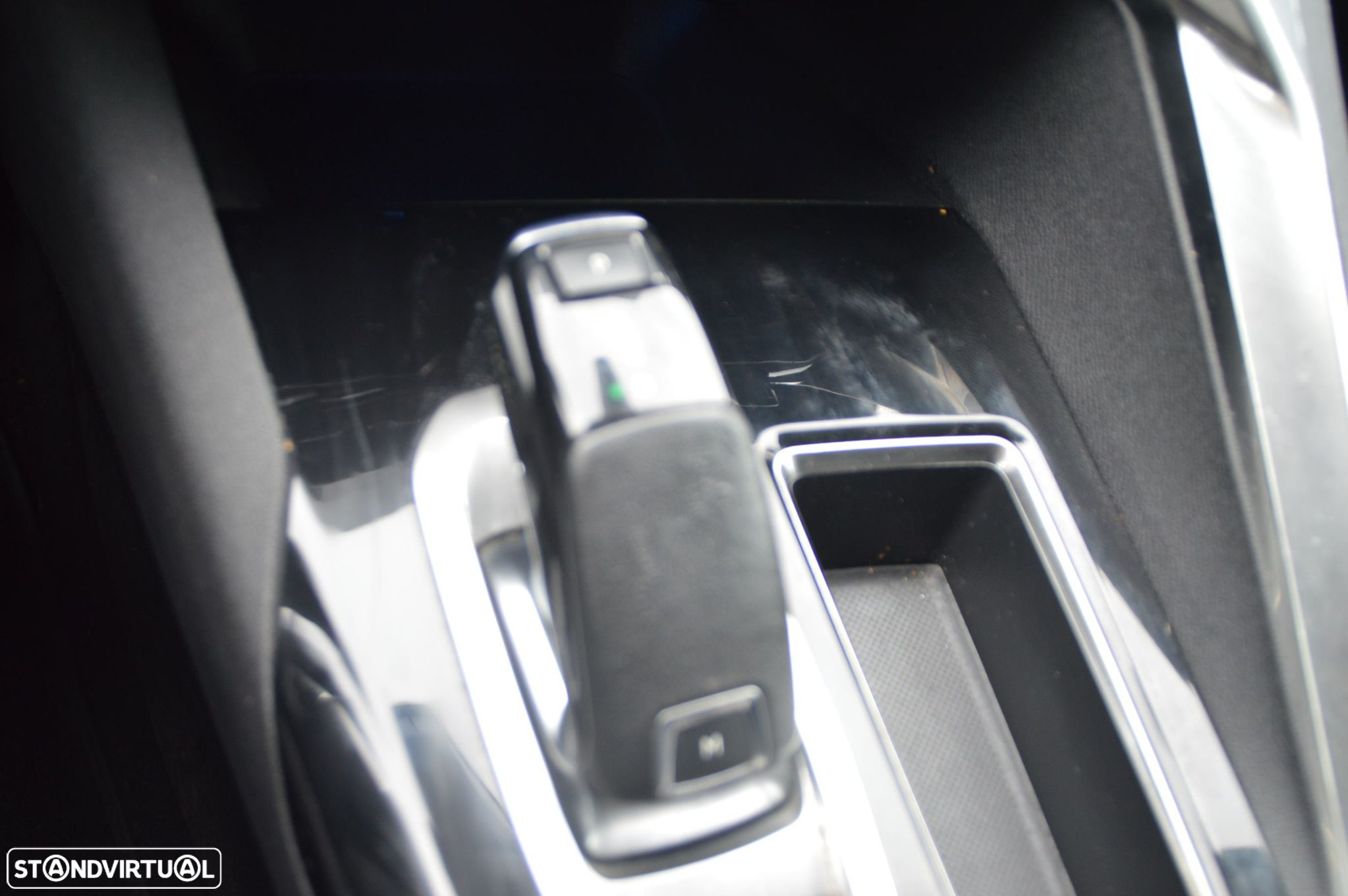 Peugeot 5008 1.2 PureTech Allure EAT6 - 31