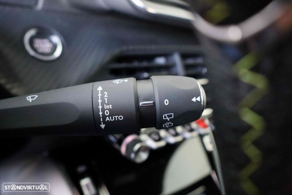 Peugeot e-2008 54 kWh GT - 20