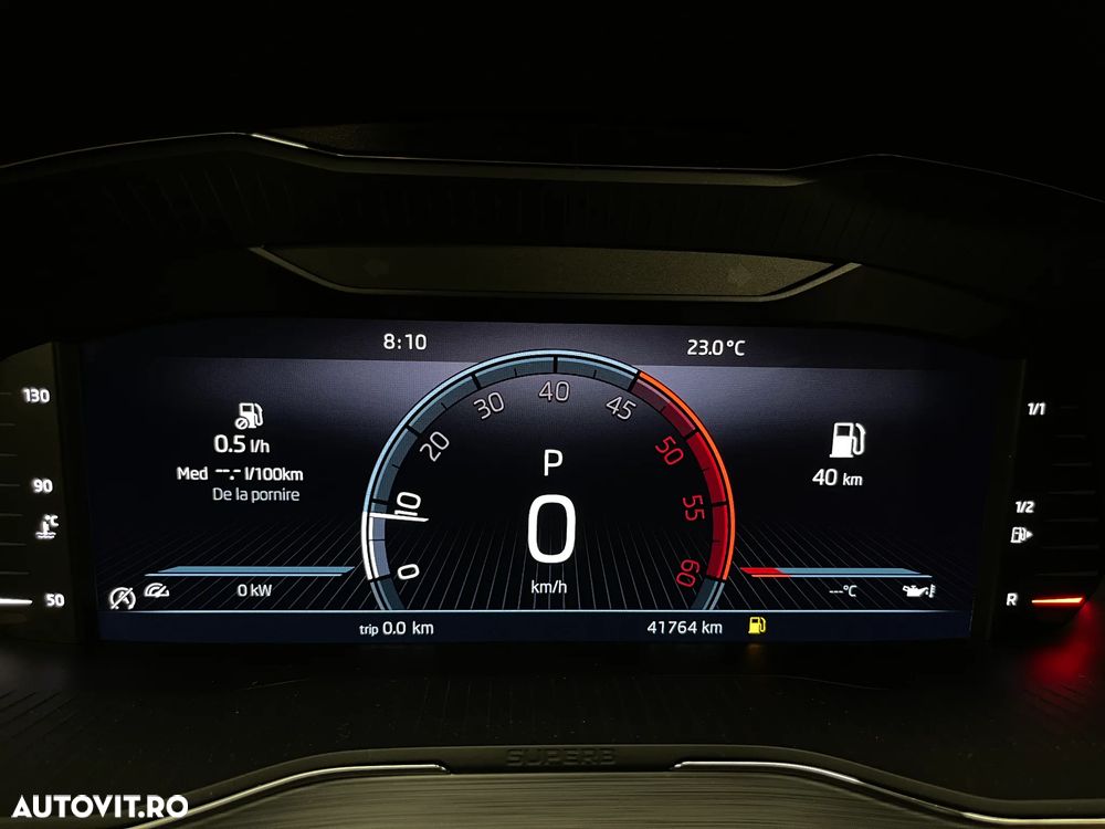 Skoda Superb 2.0 TDI DSG Ambition - 28