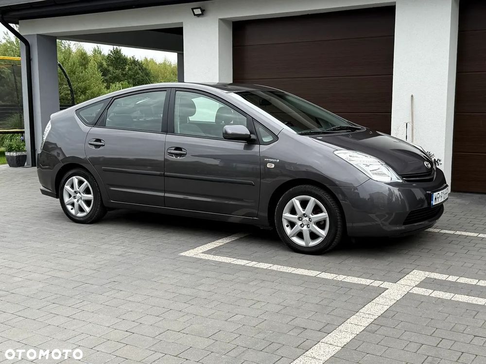Toyota Prius - 10
