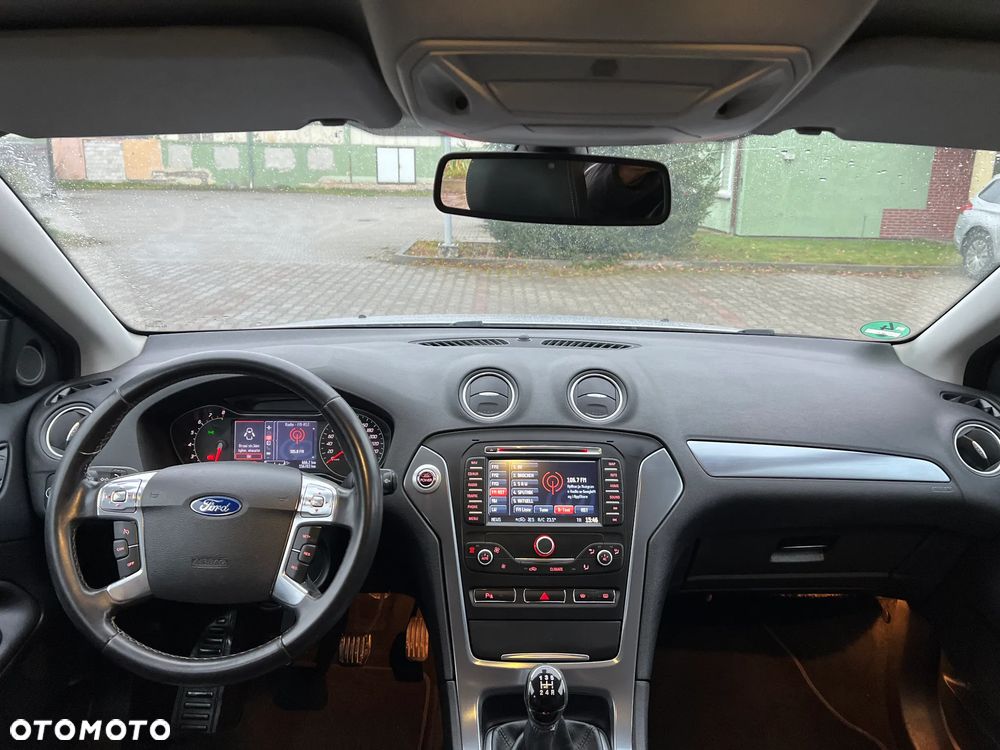 Ford Mondeo 2.0 Platinium X - 13