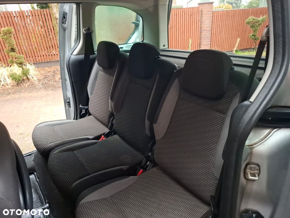 Peugeot Partner 1.6 HDi Outdoor - 21