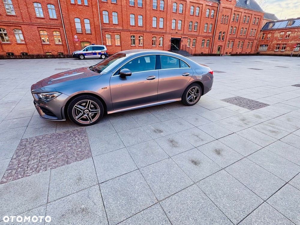 Mercedes-Benz CLA 250 E 8G-DCT - 5