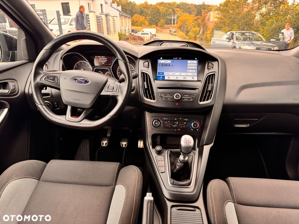 Ford Focus 2.0 EcoBoost ST-2 - 6